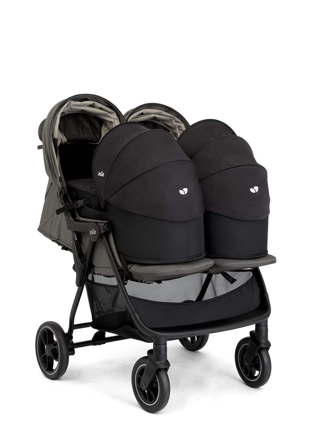 Joie Signature Estrella Zwillingswagen inkl. 2 Soft Babywannen Eclipse - Jetzt bei babybrands.de entdecken: Der Joie Estrella Zwillingswagen Eclipse inkl. 2 Softwannen. Stilvoll, sicher & flexibel von Geburt bis 4 Jahre. Für entspannte Ausflüge mit zwei Kindern.